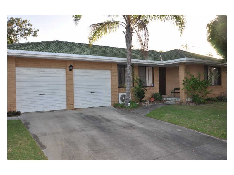 4 Ballanda Crescent, Iluka NSW 2466