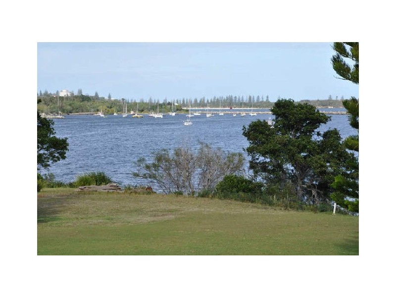 2/32 Queen Lane, Iluka NSW 2466