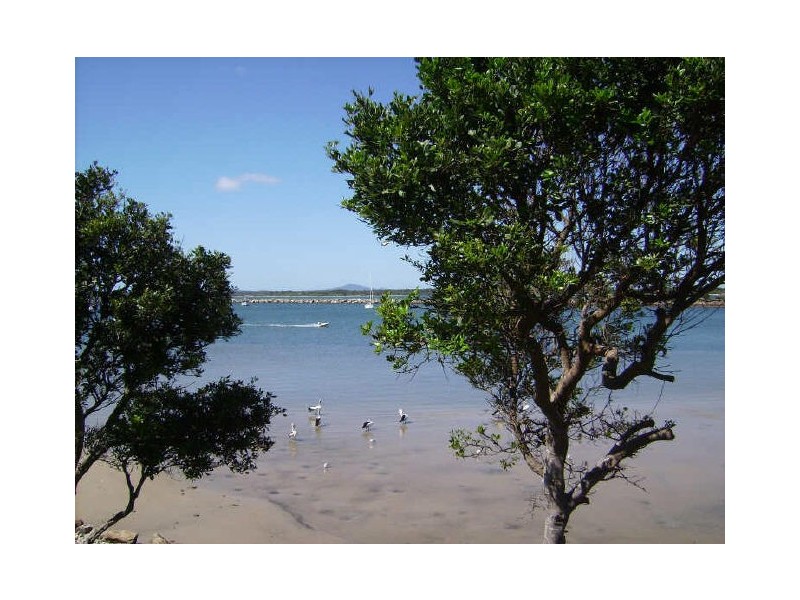 2/32 Queen Lane, Iluka NSW 2466