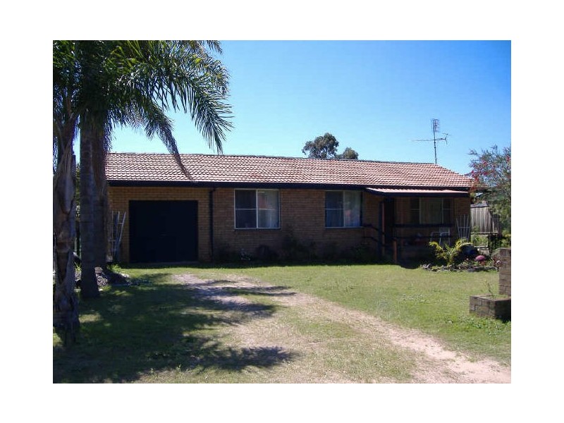 17 Loxton Avenue, Iluka NSW 2466