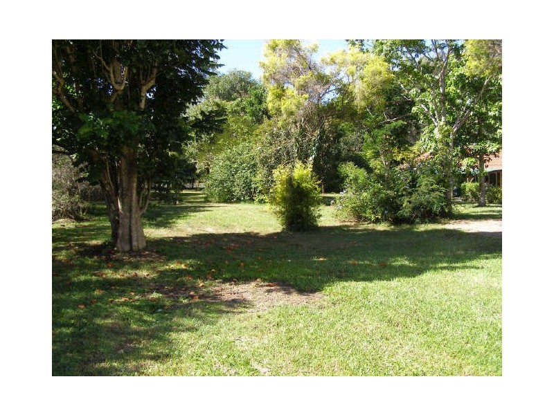 11 Island View Road, Woombah NSW 2469