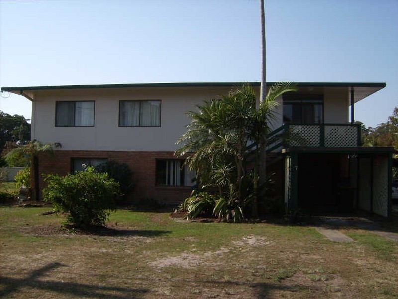 7 Loxton Avenue, Iluka NSW 2466