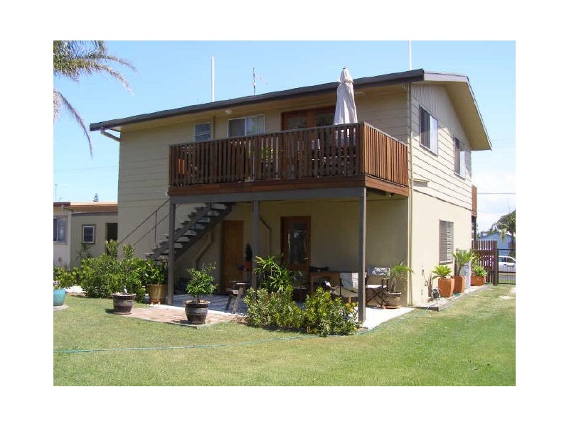 21 Angourie Street, Iluka NSW 2466