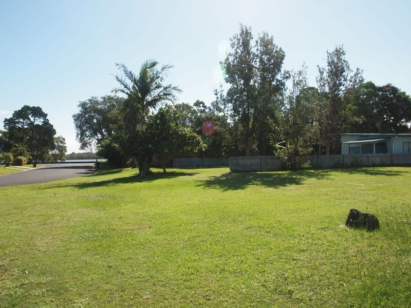 1 Conrad Close, Iluka NSW 2466
