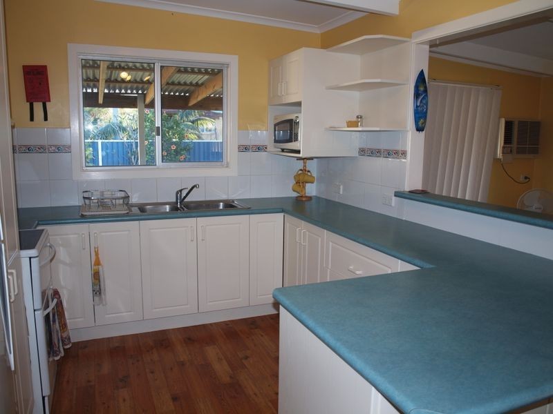 6 Loxton Avenue, Iluka NSW 2466