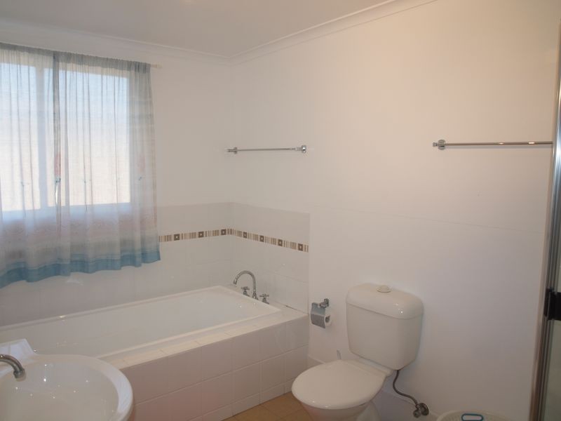 6 Loxton Avenue, Iluka NSW 2466