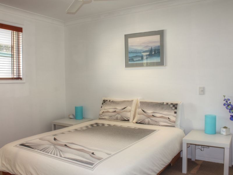 16 Loxton Avenue, Iluka NSW 2466