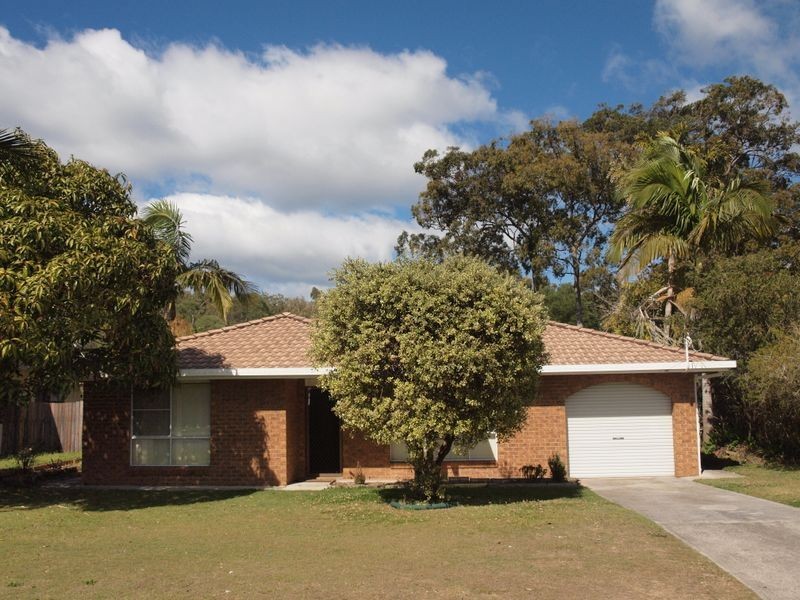 26 Loxton Avenue, Iluka NSW 2466
