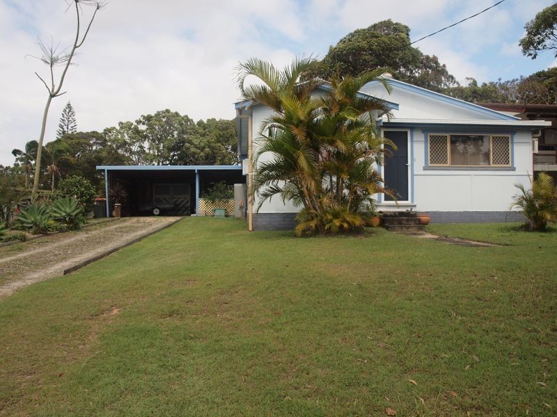 12 Long Street, Iluka NSW 2466