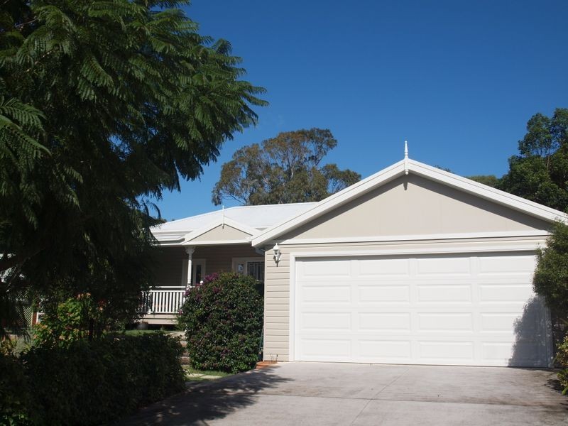 8 Queen Lane, Iluka NSW 2466