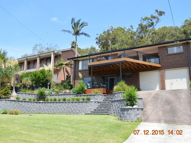 12 Ullora Road, Nelson Bay NSW 2315