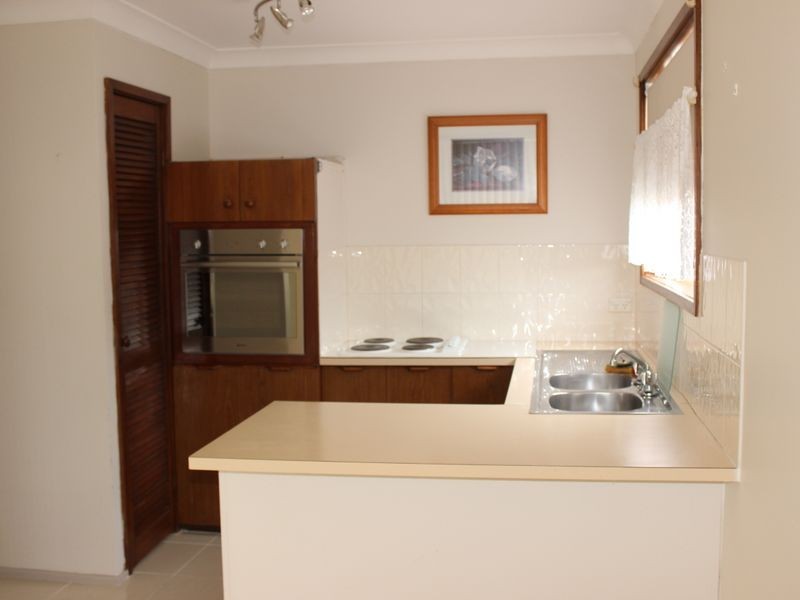 2/11 Armidale Ave, Nelson Bay NSW 2315