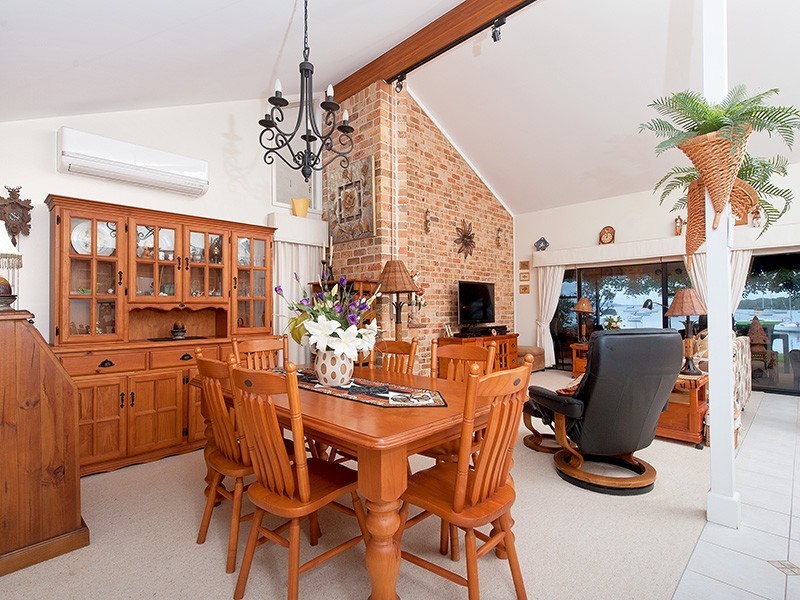 6 Sunset Boulevarde, Soldiers Point NSW 2317