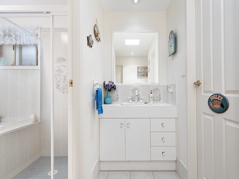 6 Sunset Boulevarde, Soldiers Point NSW 2317
