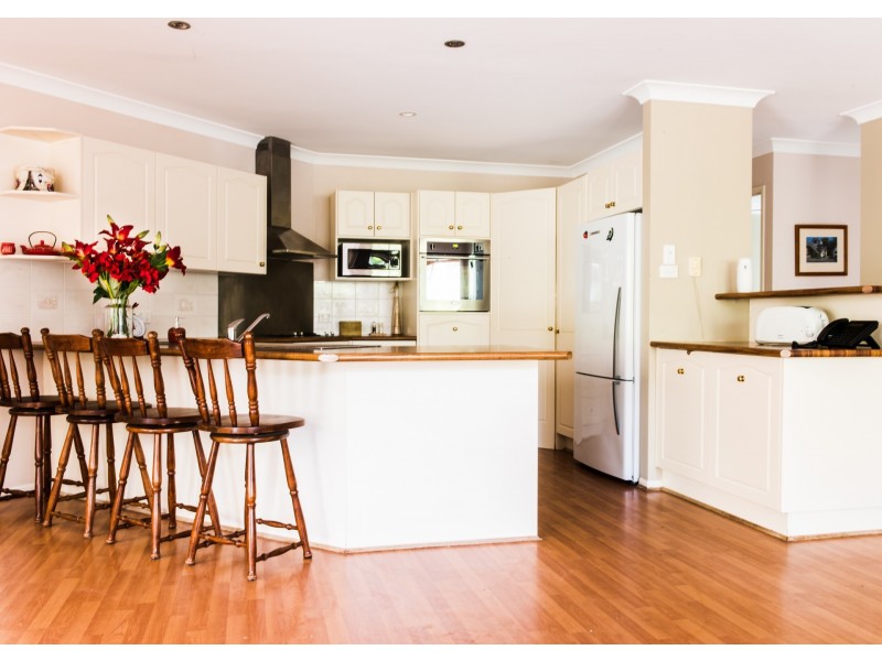 16 Melaleuca Drive, One Mile NSW 2316