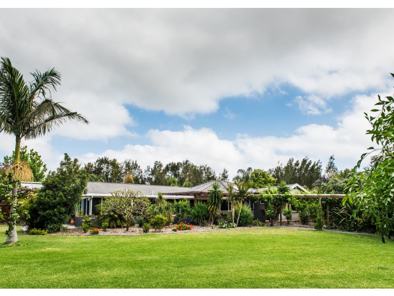 16 Melaleuca Drive, One Mile NSW 2316