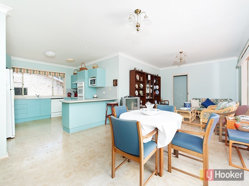 102 Government Rd, Shoal Bay NSW 2315