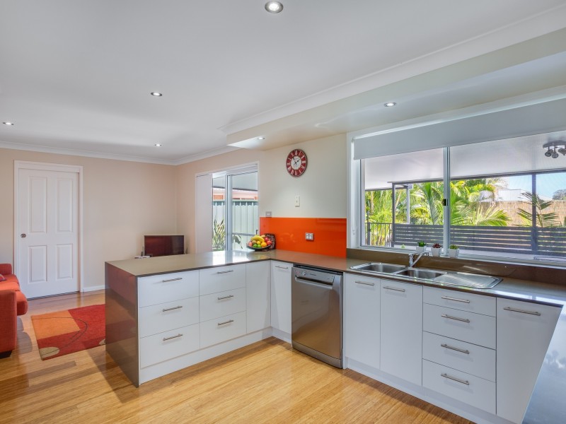 1 Kings Court, Soldiers Point NSW 2317