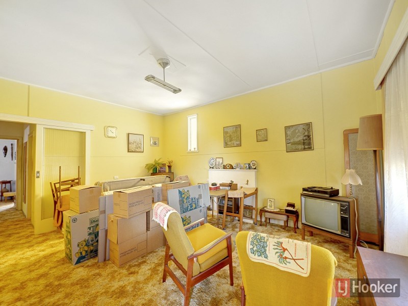 18 Maitland Street, Stockton NSW 2295