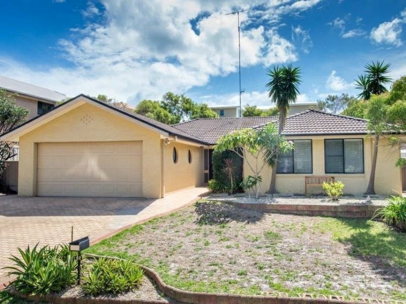 52 Bonito Street, Corlette NSW 2315