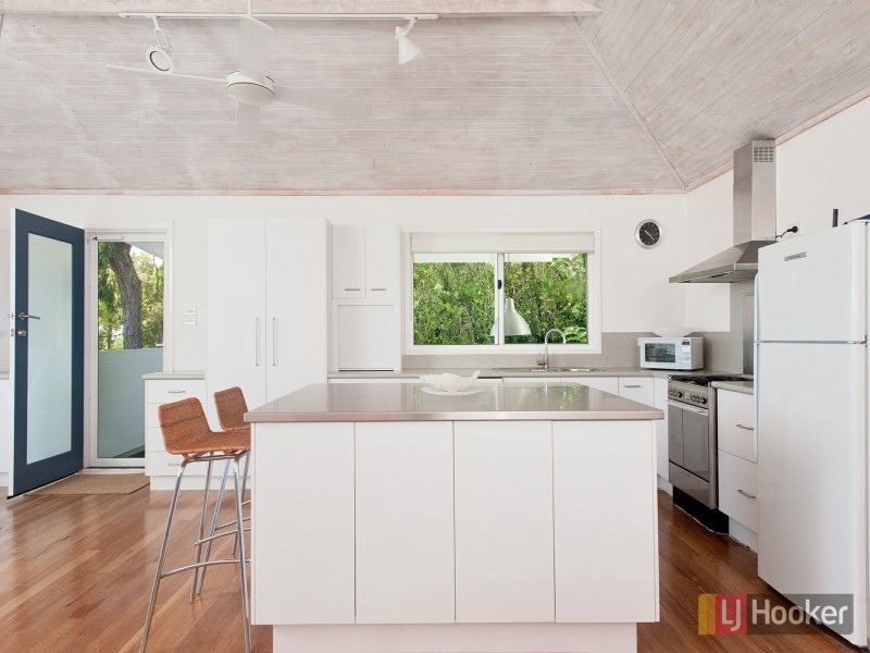 38 Soldiers Point Rd, Soldiers Point NSW 2317