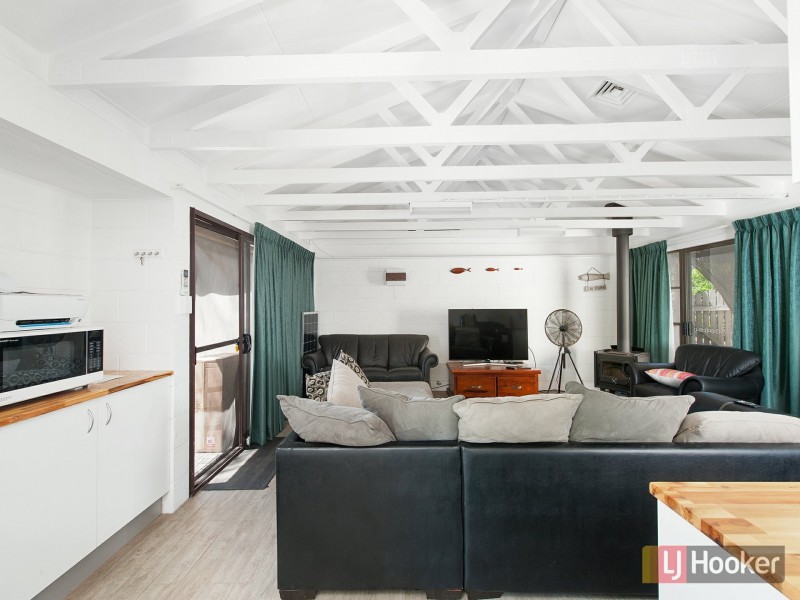 8 Davidson Street, Anna Bay NSW 2316