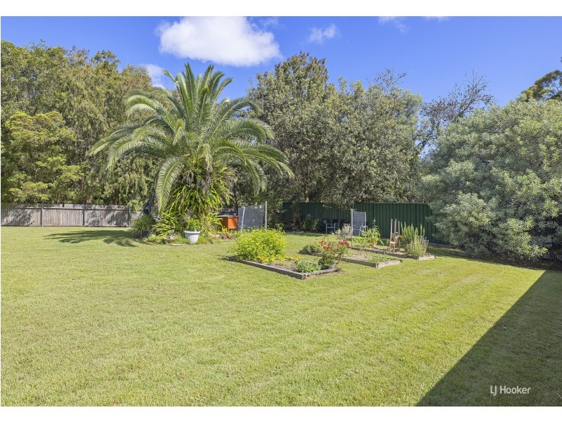 37 Windward Close, Corlette NSW 2315