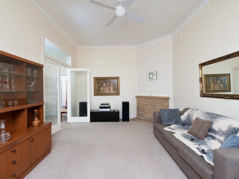 12 Sunderland Street, Mayfield NSW 2304