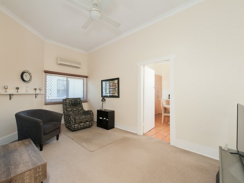 12 Sunderland Street, Mayfield NSW 2304