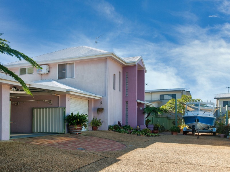 2/1a Nelson Street, Nelson Bay NSW 2315