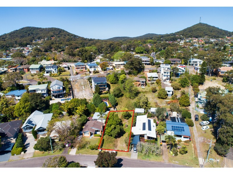 33 Christmas Bush Ave, Nelson Bay NSW 2315