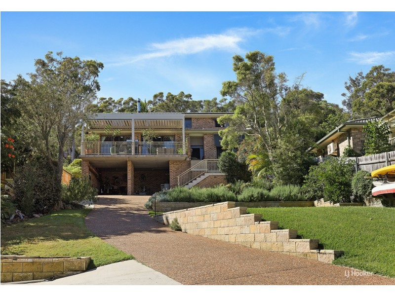 11 Upton Street, Soldiers Point NSW 2317