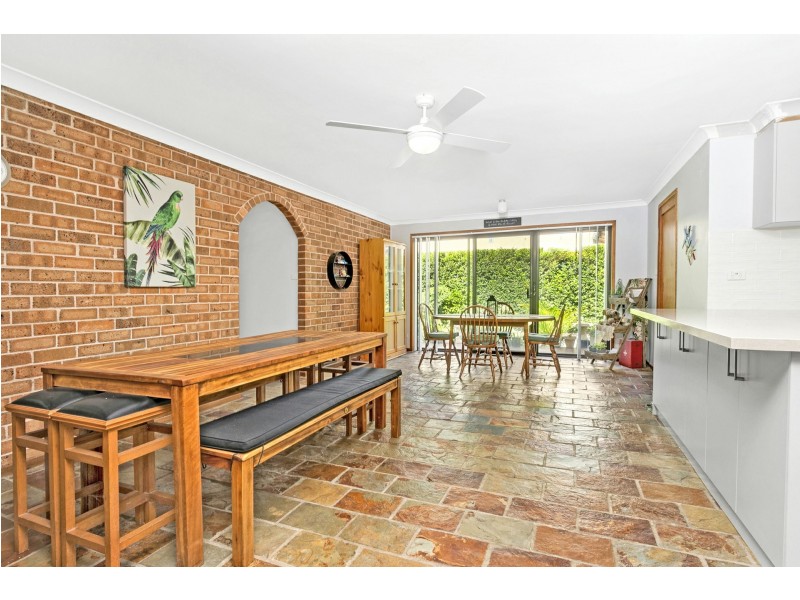 18 Ocean Beach Road, Shoal Bay NSW 2315