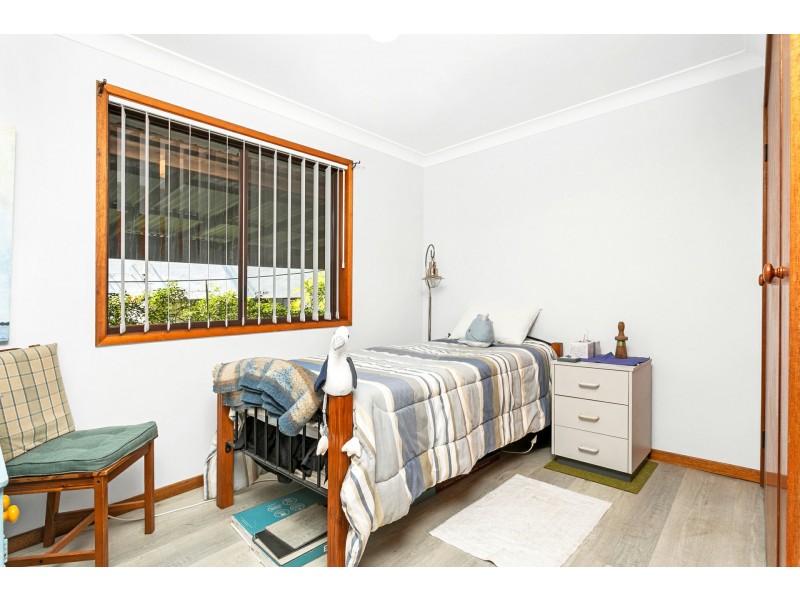 18 Ocean Beach Road, Shoal Bay NSW 2315