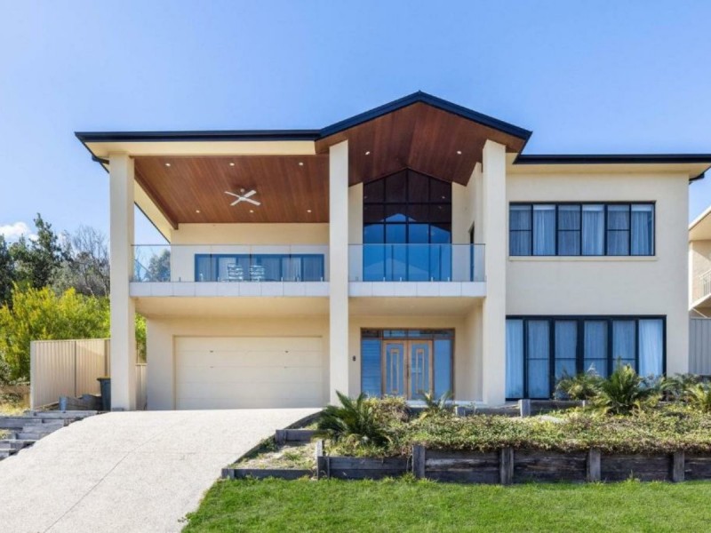 8 One Mile Close, Boat Harbour NSW 2316