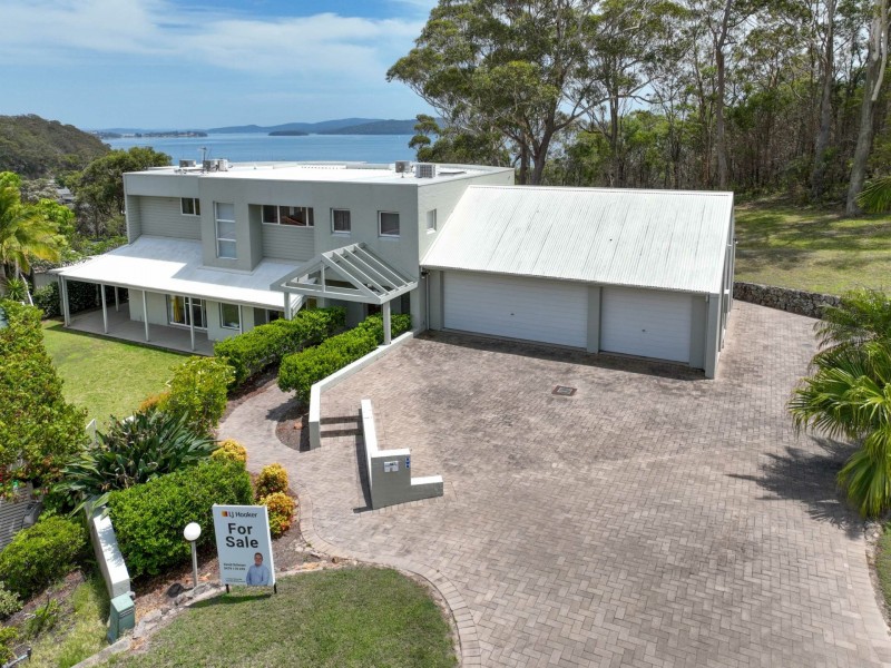9 Clipper Close, Corlette NSW 2315