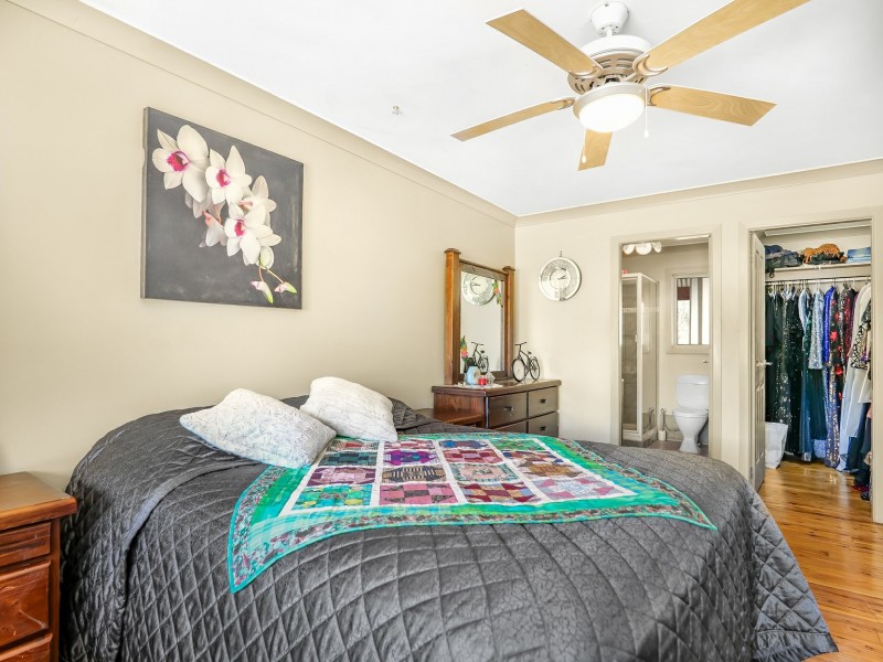 5 Loch Goyle Drive, Woodville NSW 2321