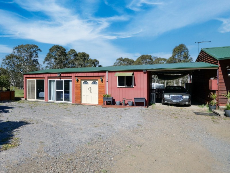 5 Loch Goyle Drive, Woodville NSW 2321