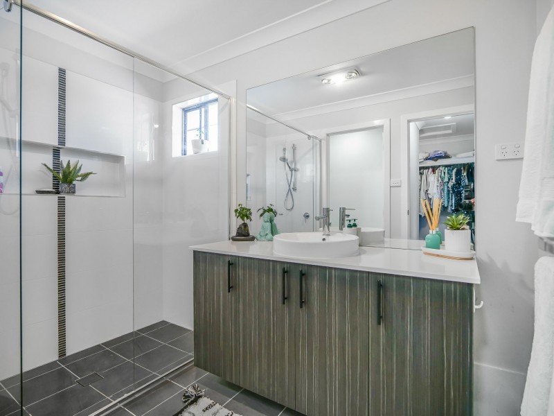 4 Turnberry Lane, Medowie NSW 2318