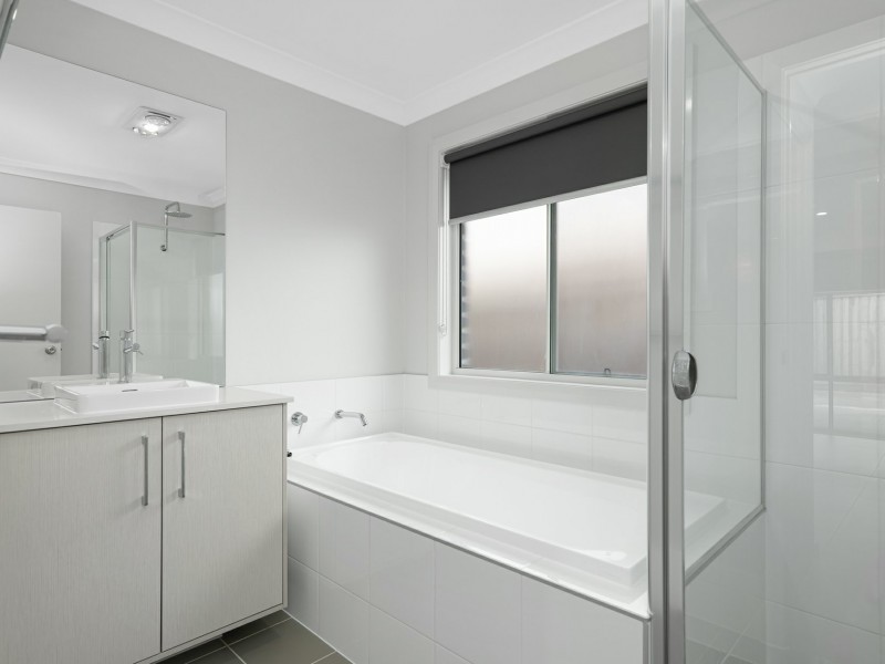 51 Maya Drive, Medowie NSW 2318