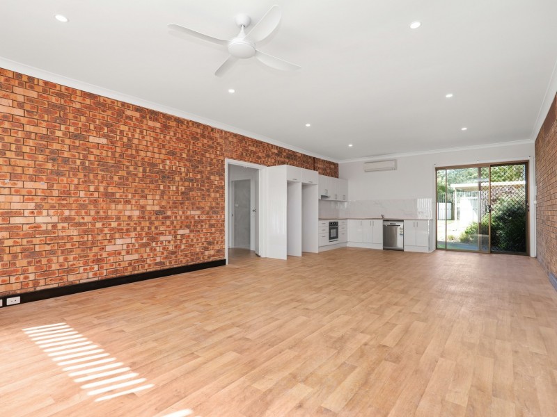 33 King Albert Avenue, Tanilba Bay NSW 2319