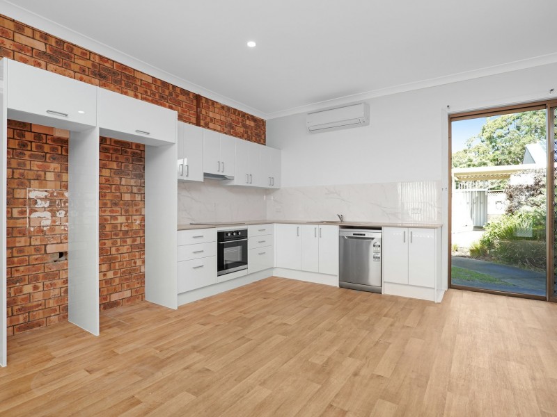 33 King Albert Avenue, Tanilba Bay NSW 2319