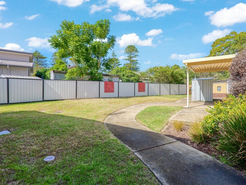 33 King Albert Avenue, Tanilba Bay NSW 2319