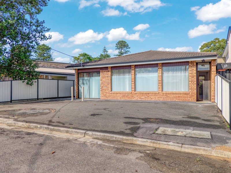 33 King Albert Avenue, Tanilba Bay NSW 2319