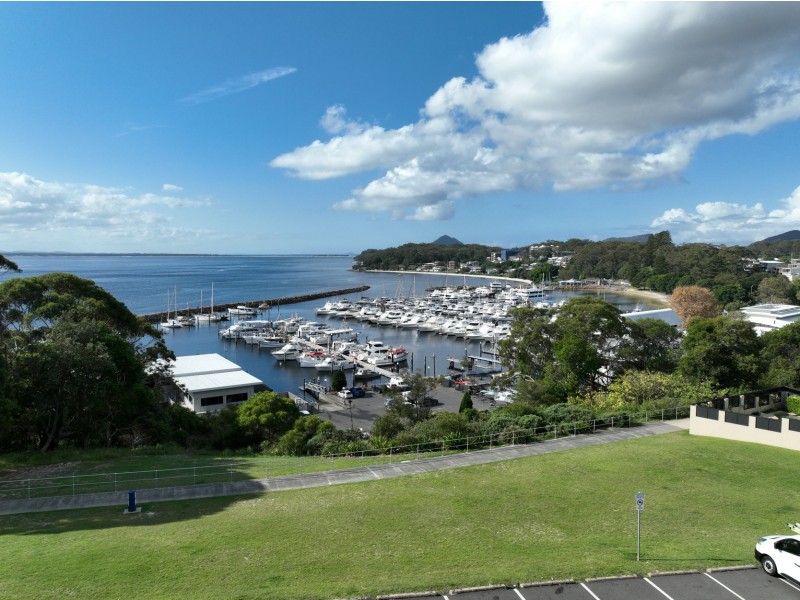 4/13 Laman Street, Nelson Bay NSW 2315