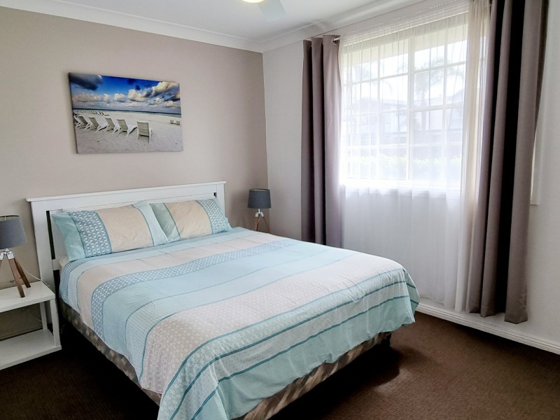 1/2 Edward Street, Shoal Bay NSW 2315