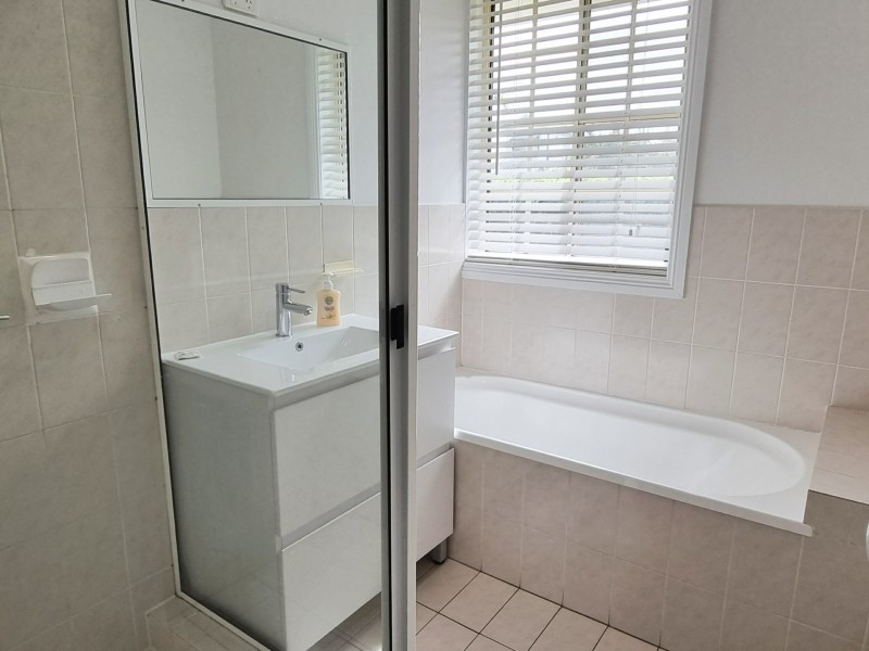 1/2 Edward Street, Shoal Bay NSW 2315