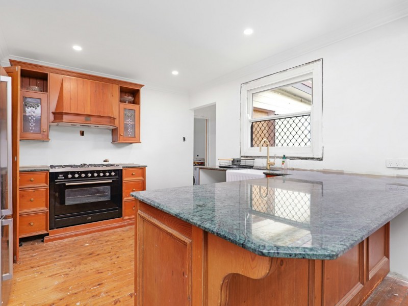 49 Wollombi Rd, Rutherford NSW 2320