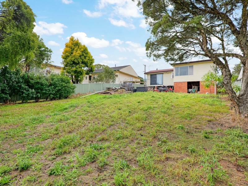 49 Wollombi Rd, Rutherford NSW 2320