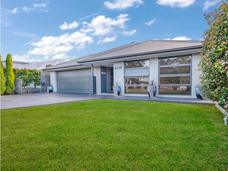 162 Sunningdale Cct, Medowie NSW 2318